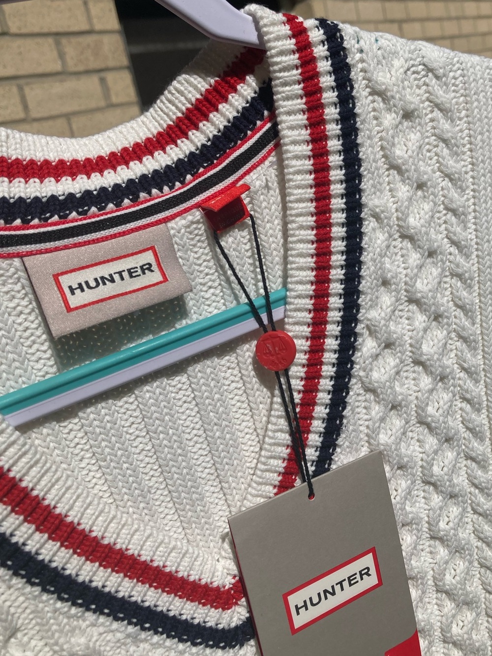 Hunter Stripe Cable Knit Stitch White Sweater Vest with Red Blue Stripe Details - Picture 12 of 17